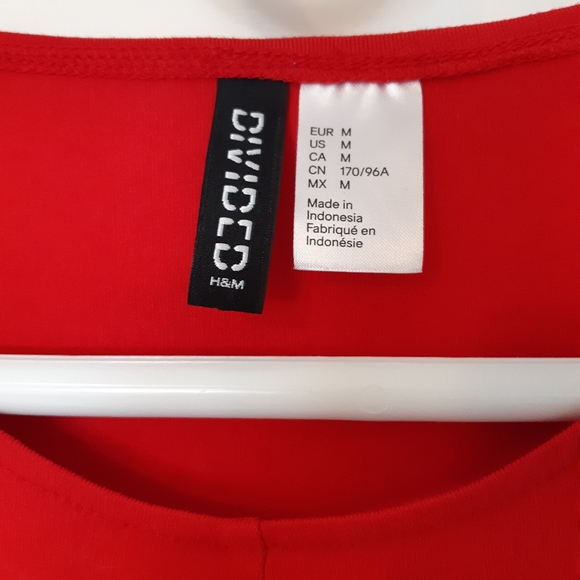 Red Cropped Tank Top - Picture 6 of 6